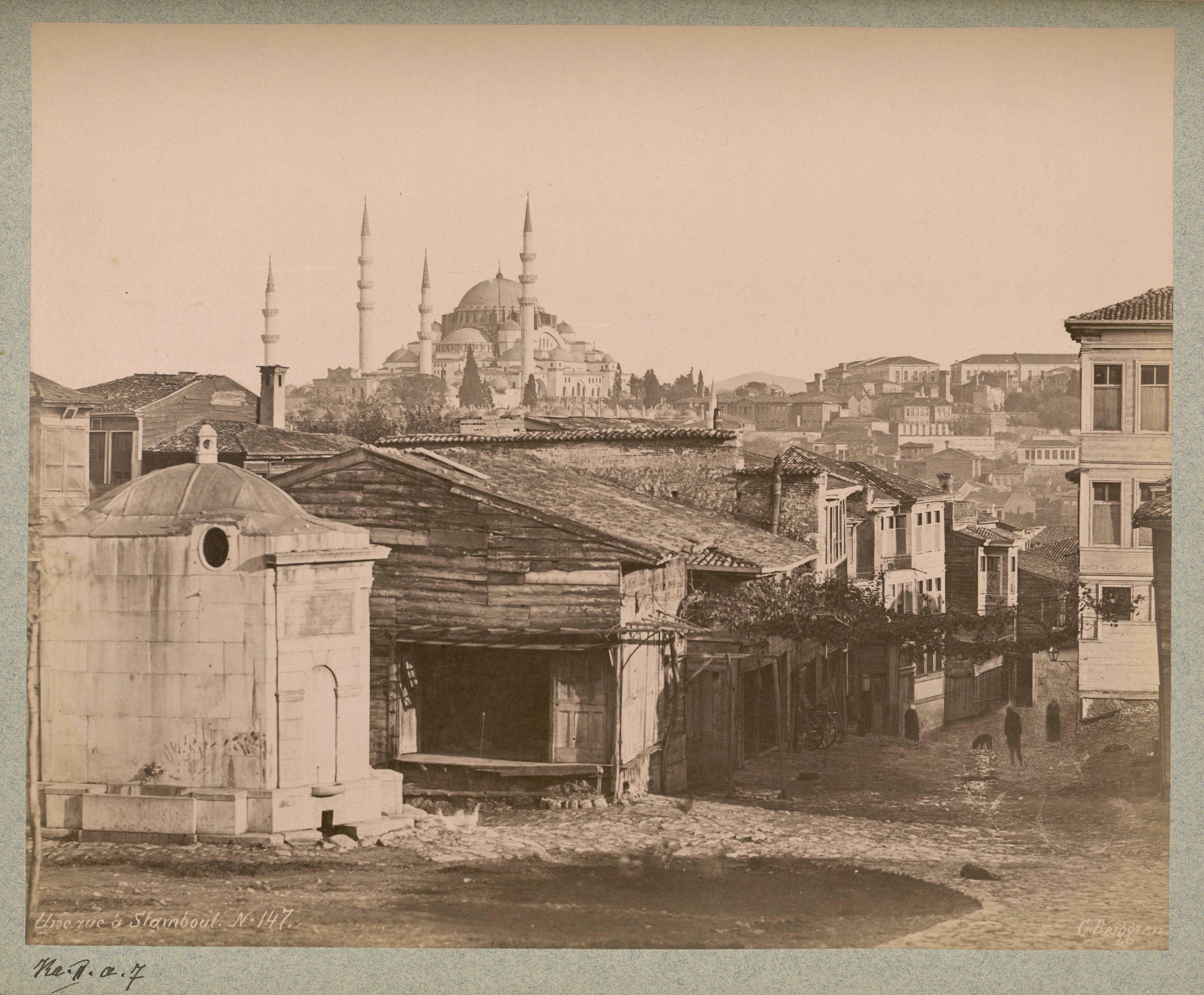 Constantinople. Une rue de Stamboul