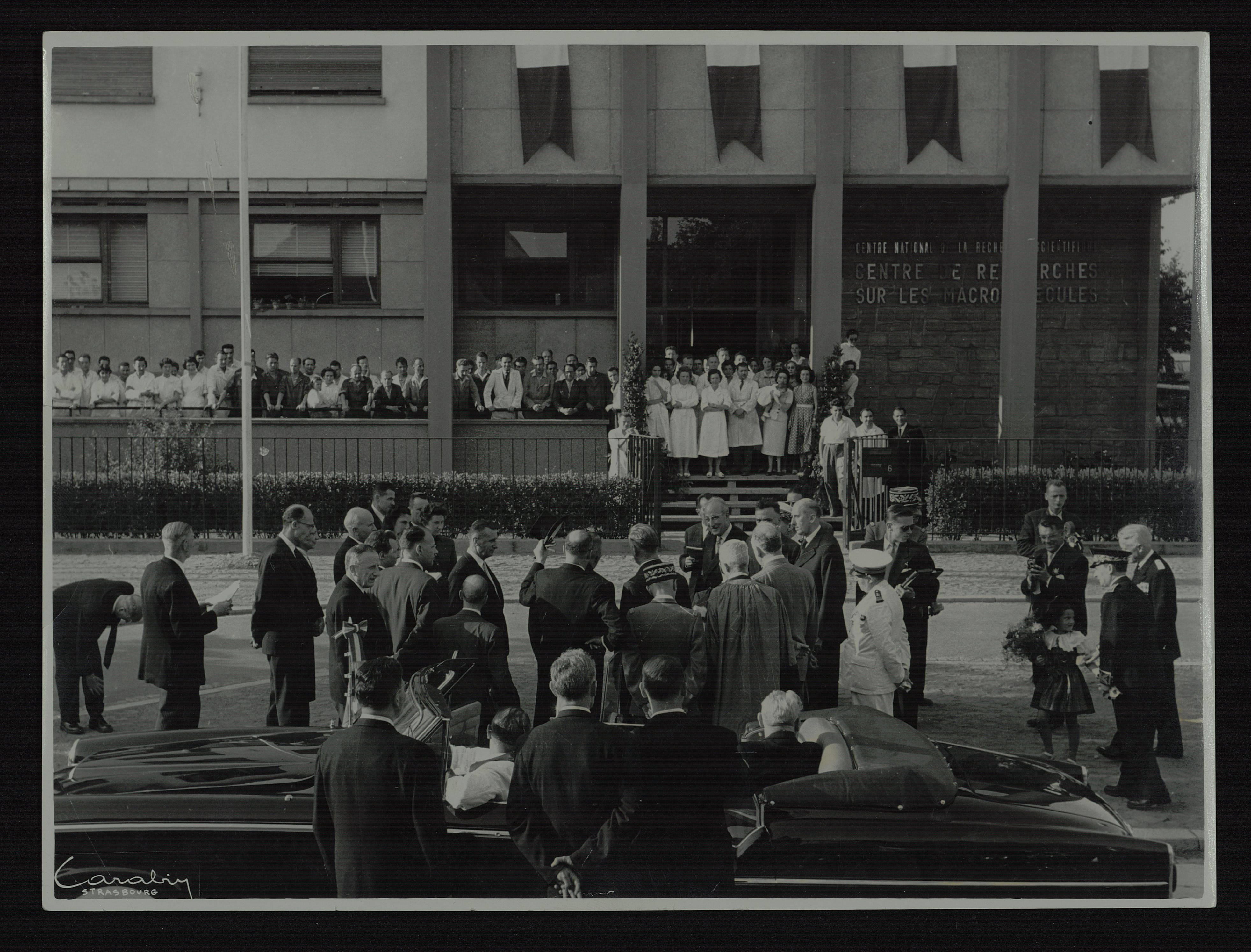Photographie de la visite du CRM par le président de la République René Coty, le vendredi 5 juillet 1957